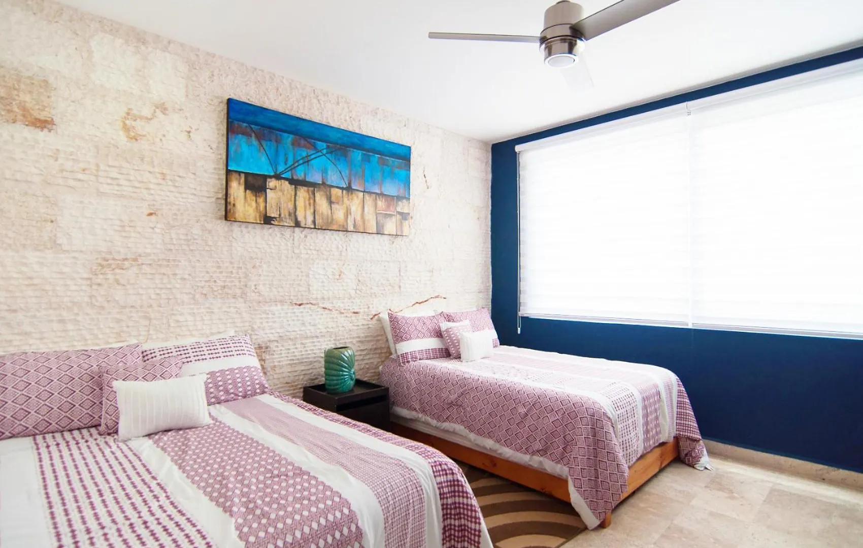 Exceptional Location Near Beach, Pool-View Balcony Playa del Carmen